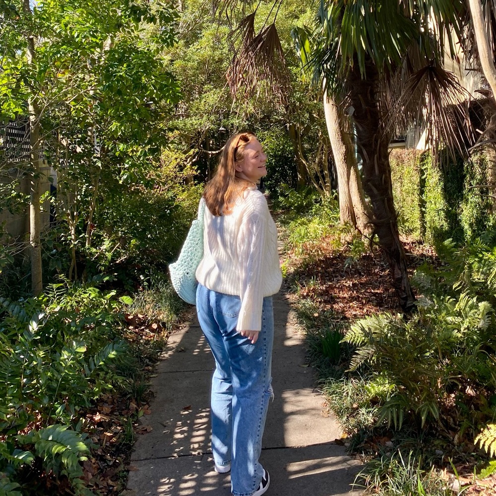 Meet your Posher, Thea